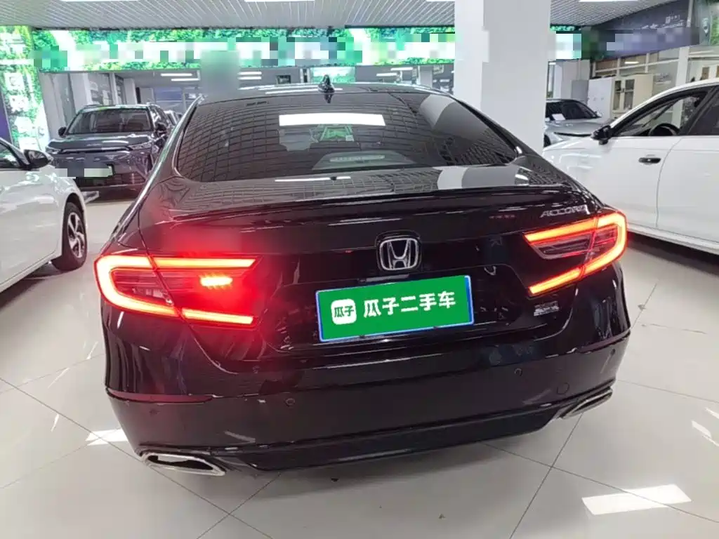 Honda Accord — фото 6