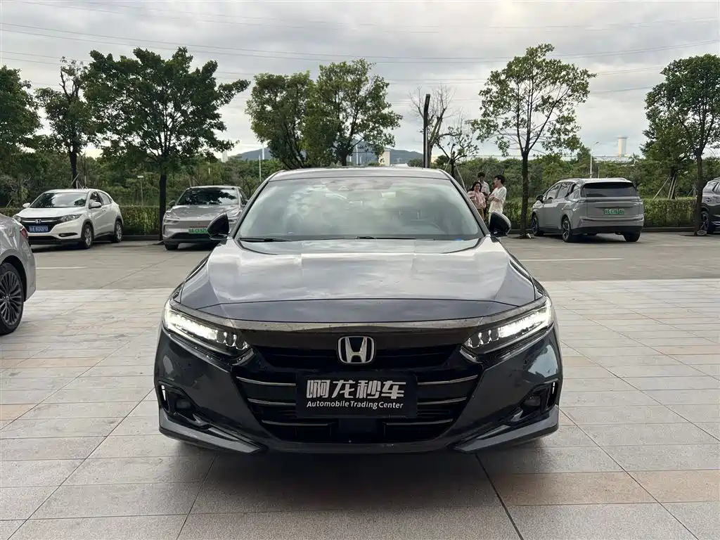 Honda Accord — фото 2