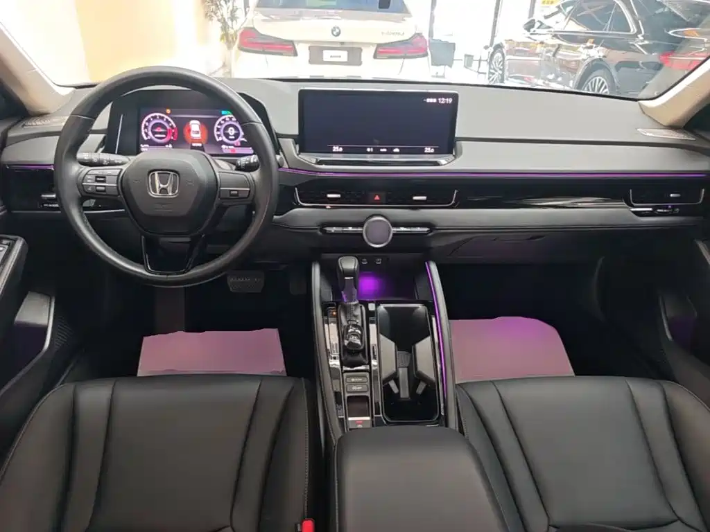 Honda Inspire — фото 10
