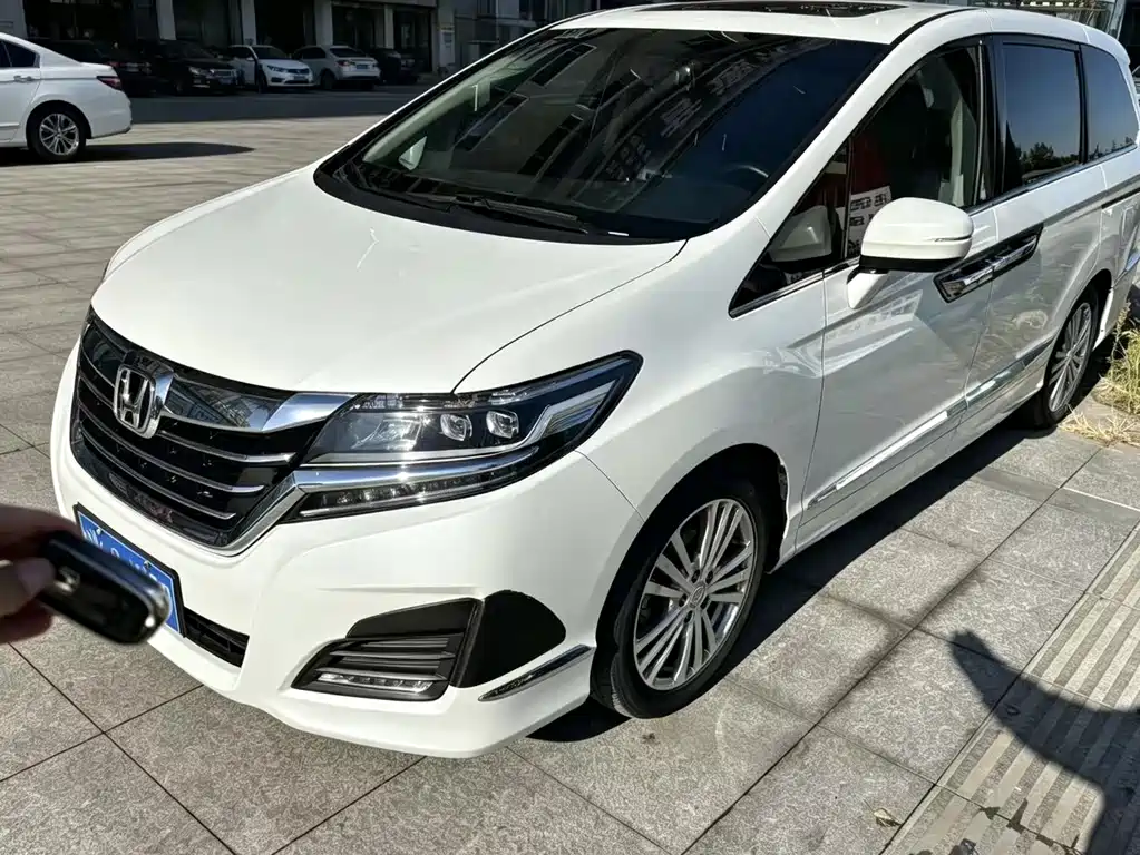 Honda Elysion — фото 2