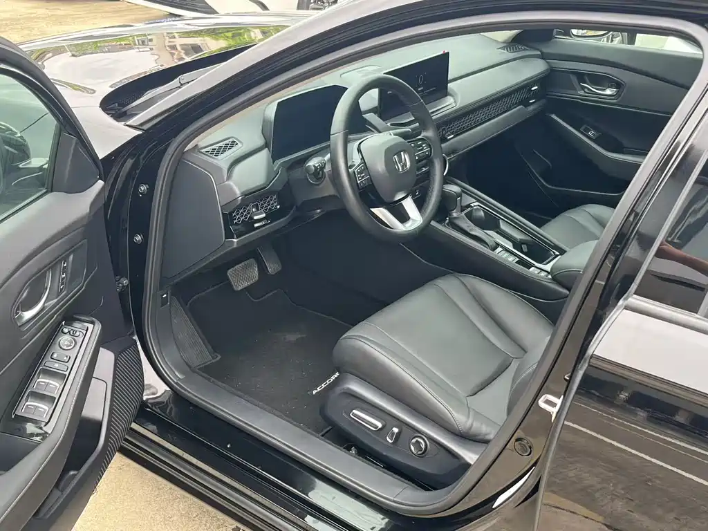 Honda Accord — фото 4