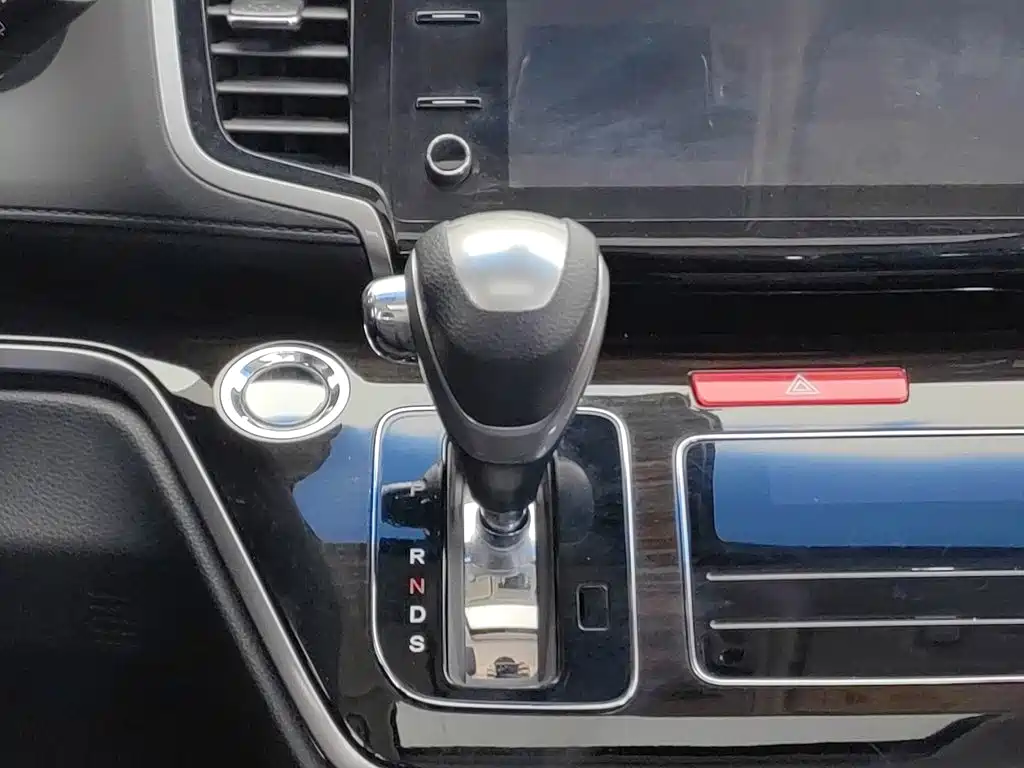 Honda Odyssey — фото 13