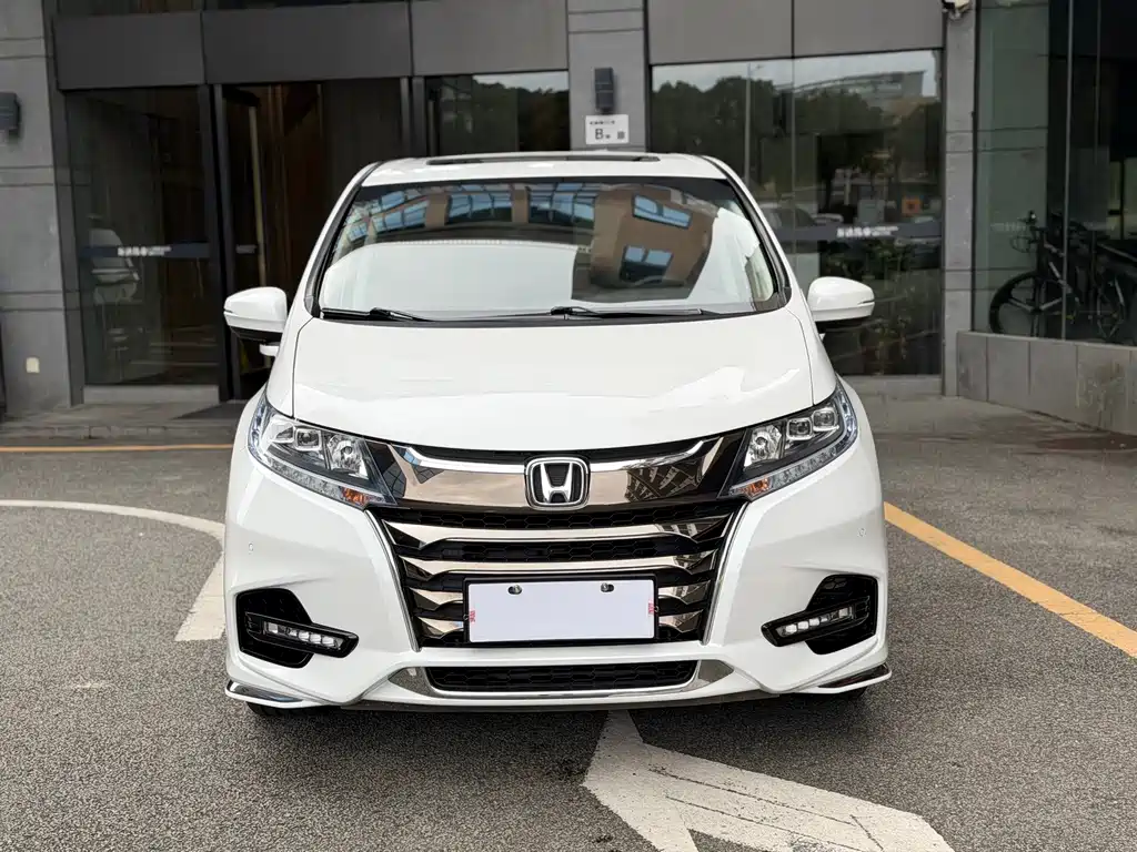 Honda Odyssey — фото 2