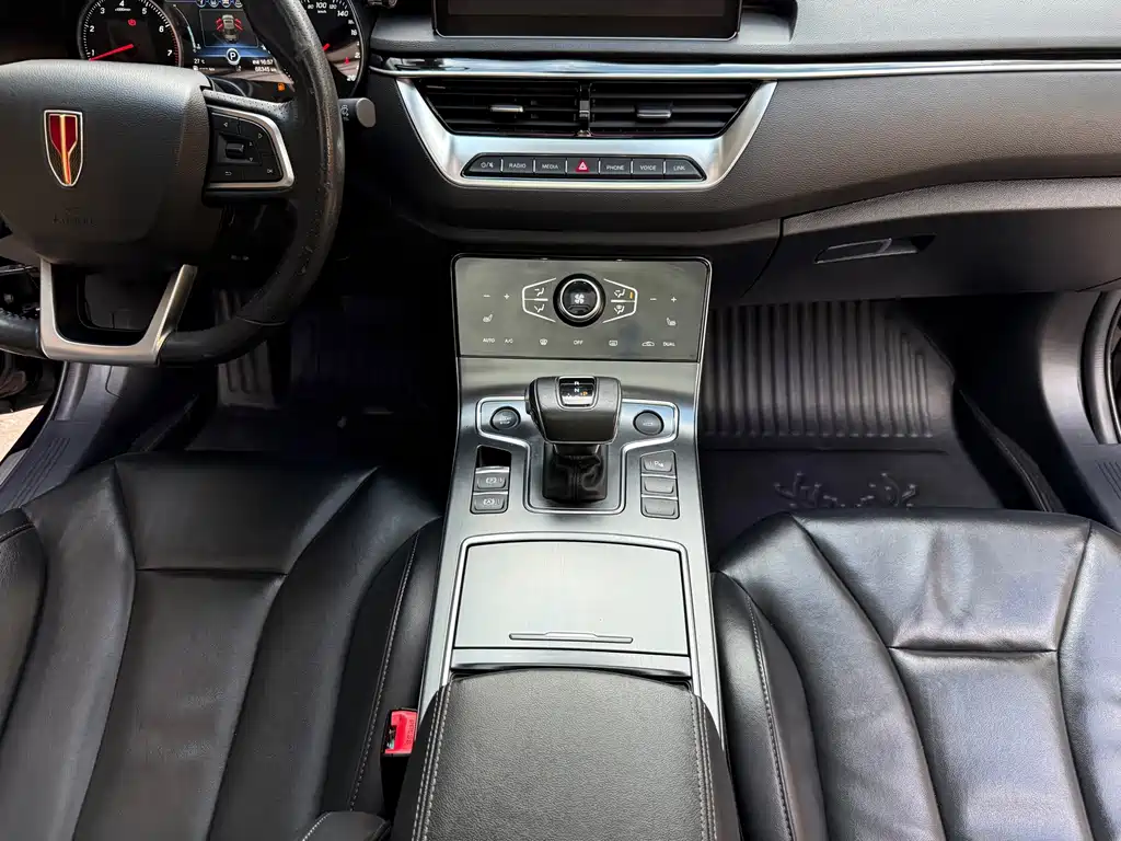 Hongqi Hongqi H5 — фото 11