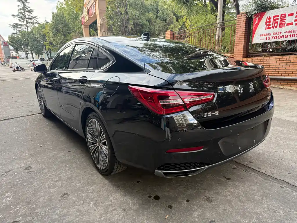 Hongqi Hongqi H5 — фото 16