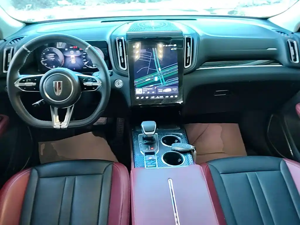 Hongqi Hongqi HS3 — фото 10