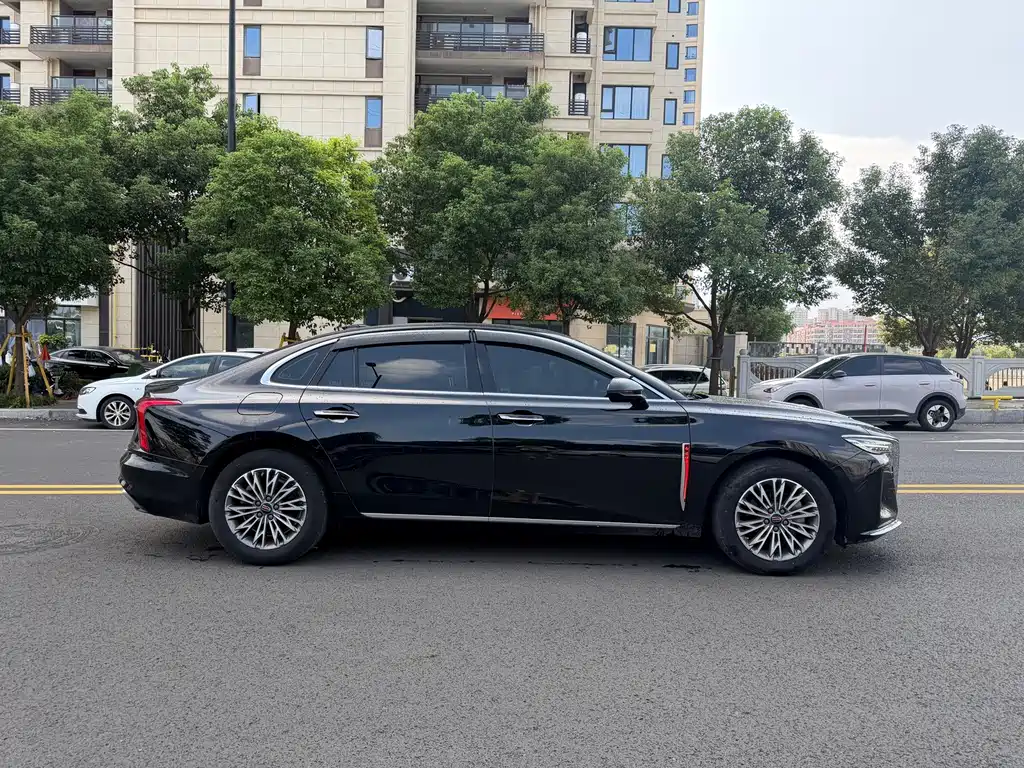 Hongqi Hongqi H5 — фото 19