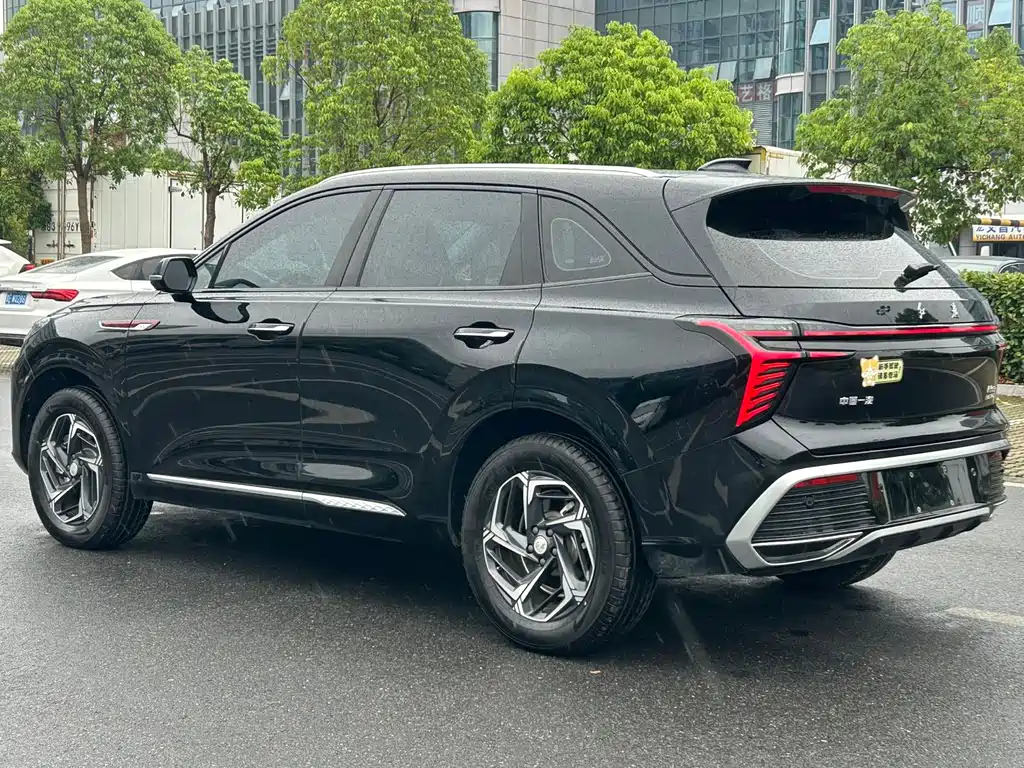 Hongqi Hongqi HS3 — фото 15