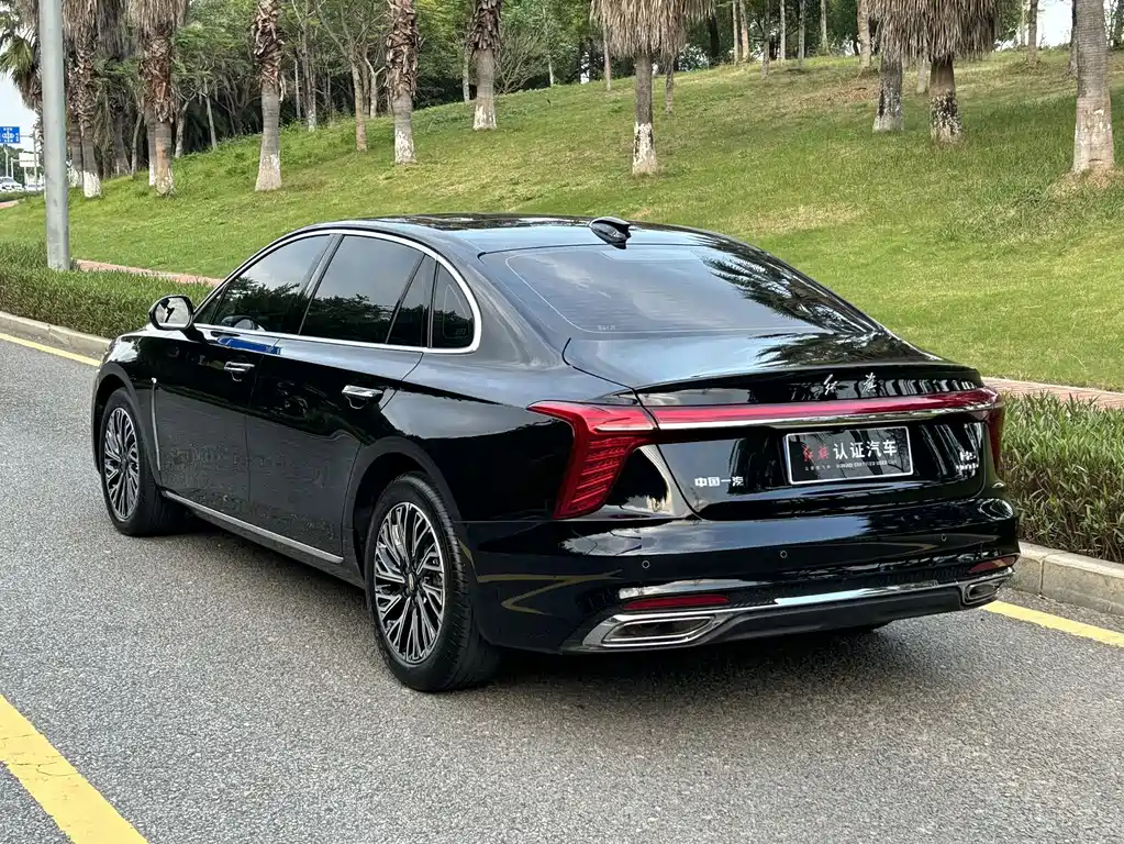 Hongqi Hongqi H5 — фото 11