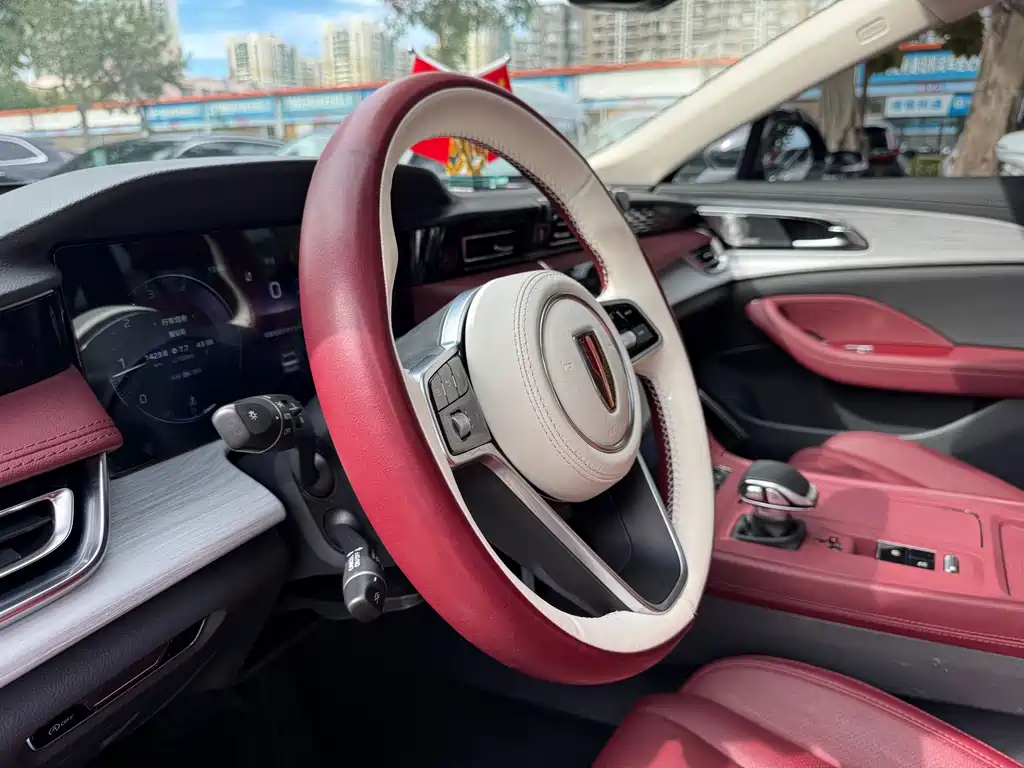 Hongqi Hongqi H5 — фото 11