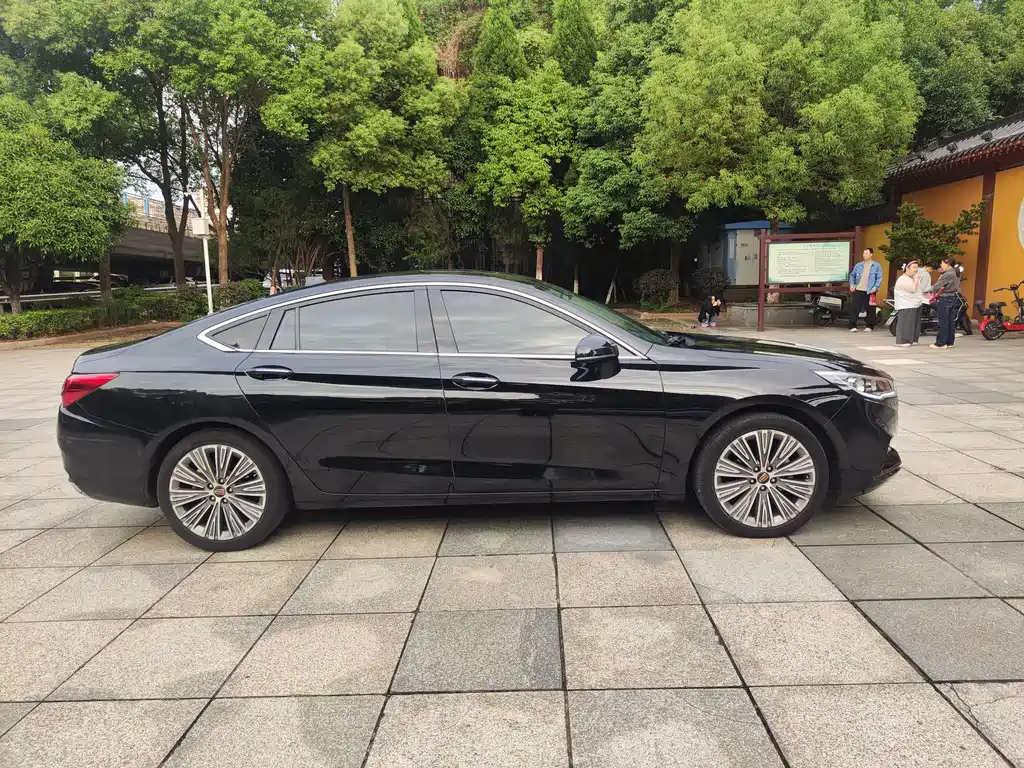 Hongqi Hongqi H5 — фото 12