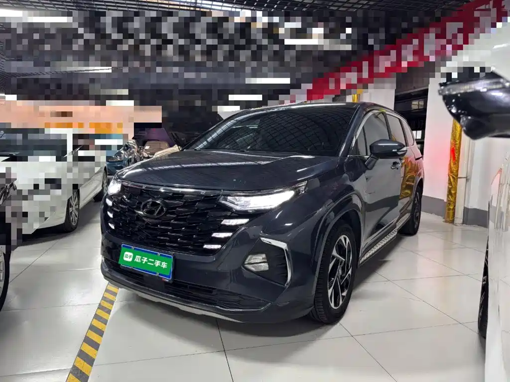 Hyundai Custo