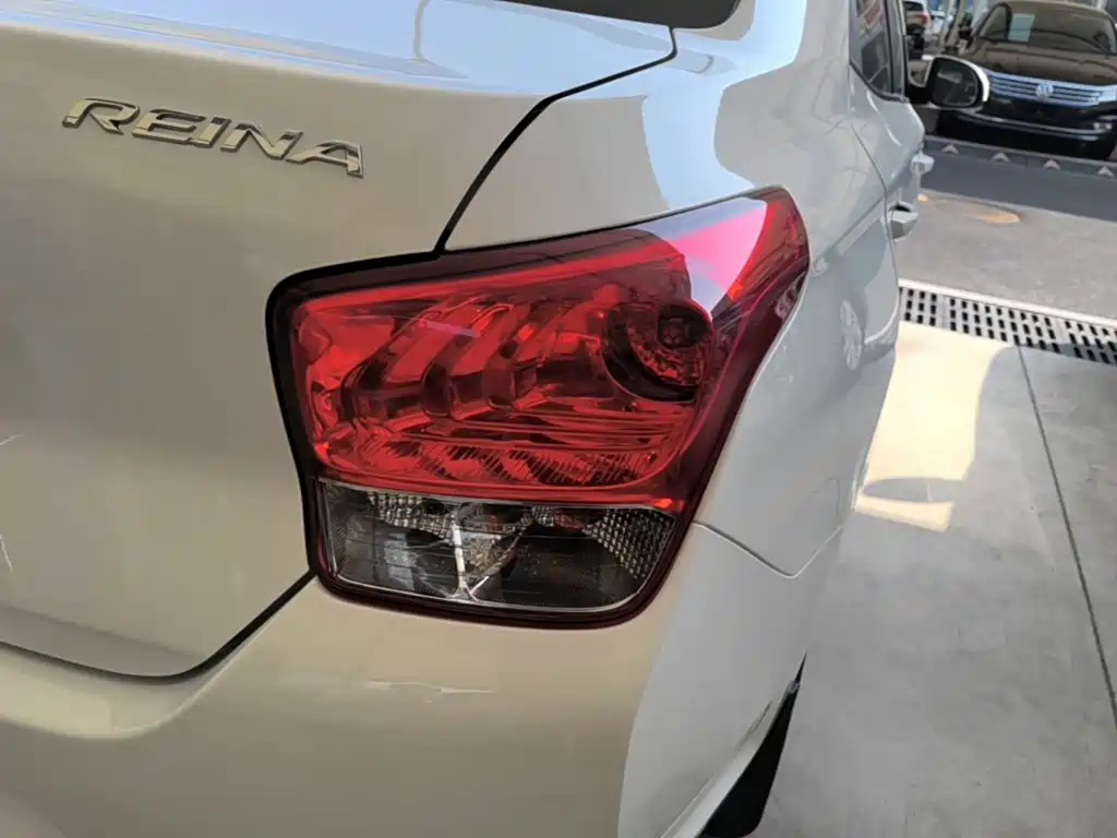 Hyundai Verna — фото 8