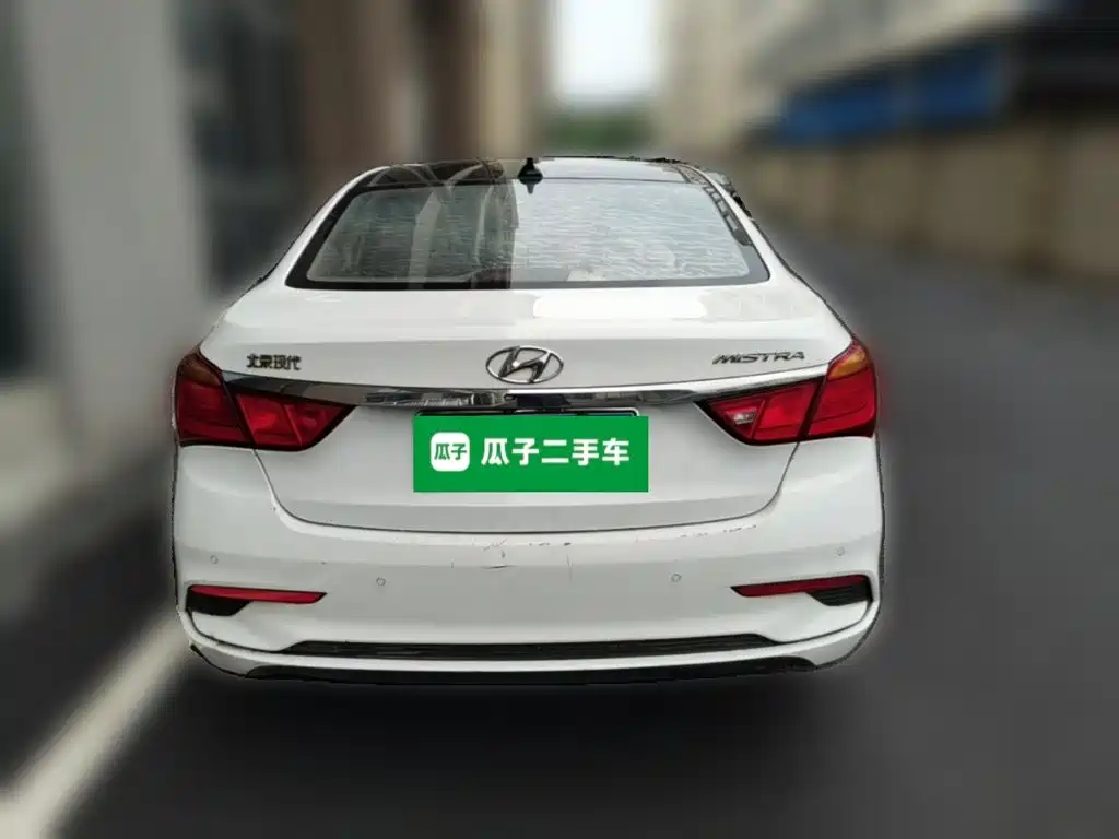 Hyundai Mistra — фото 8
