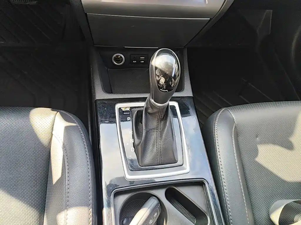 Hyundai Mistra — фото 14