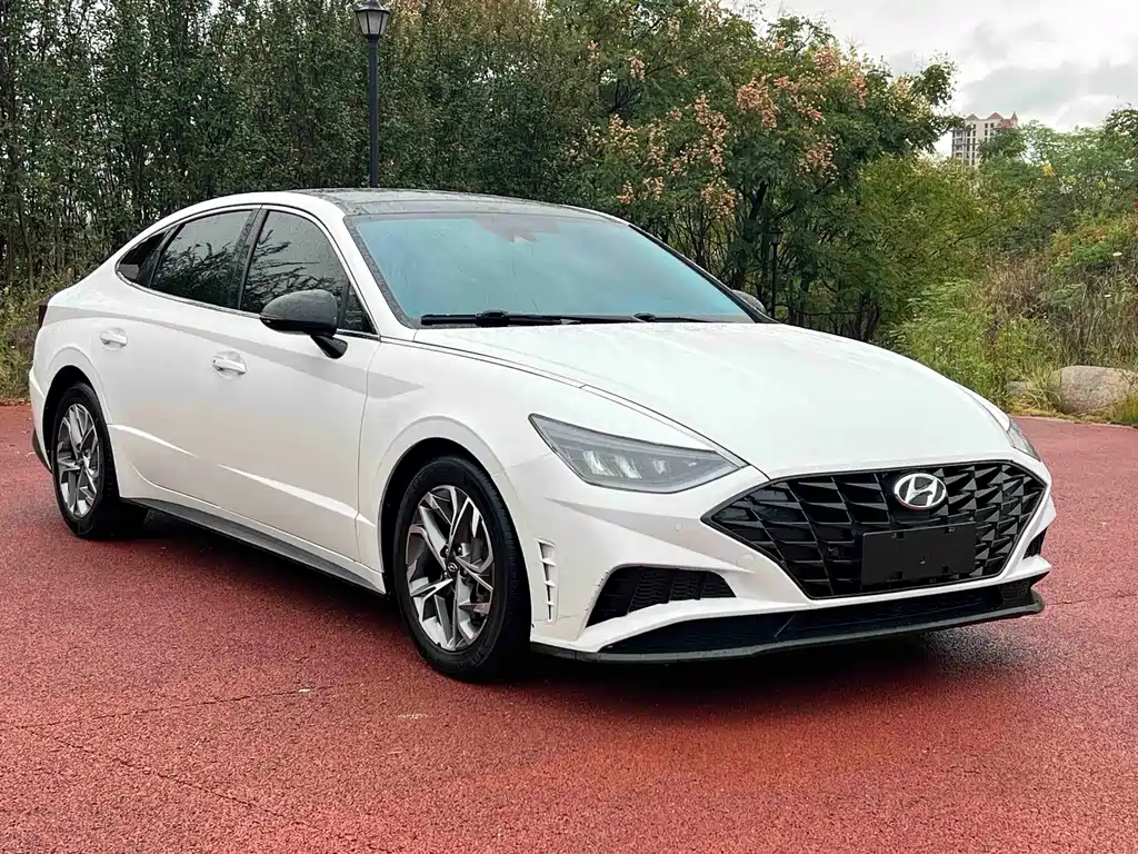 Hyundai Sonata — фото 3