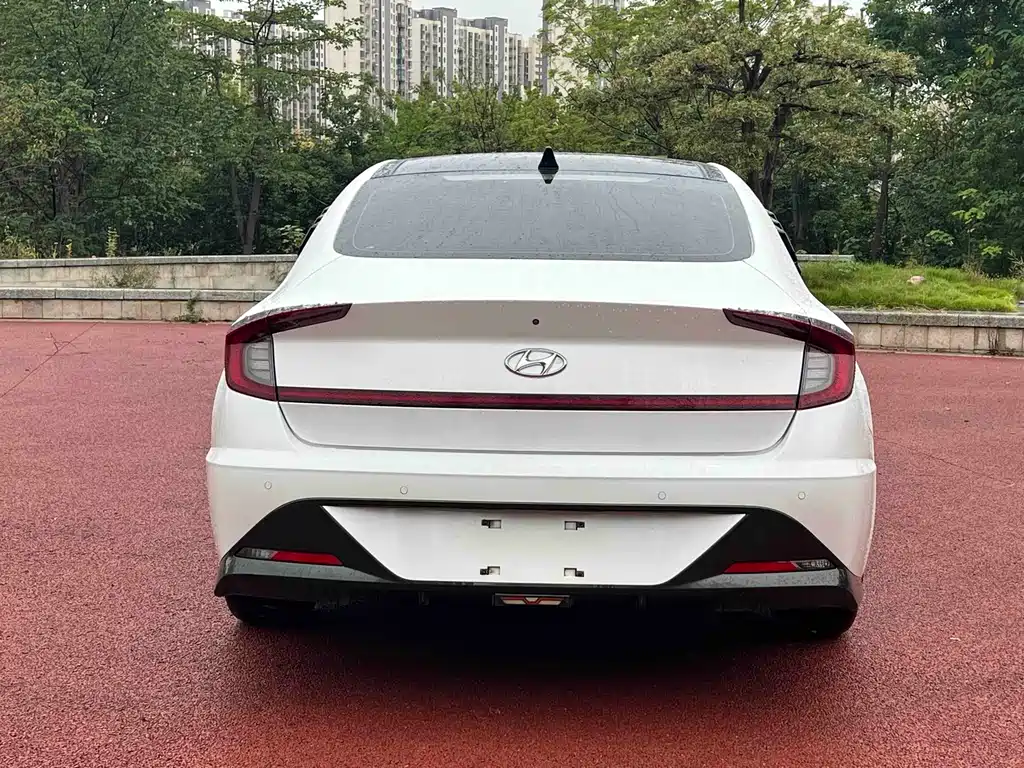 Hyundai Sonata — фото 5