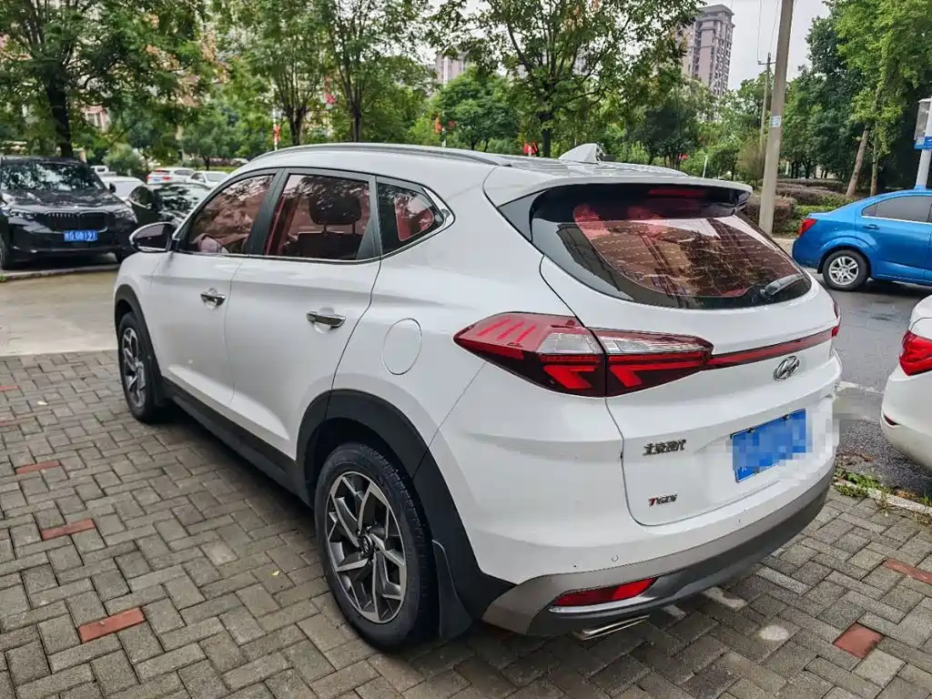 Hyundai Tucson — фото 8