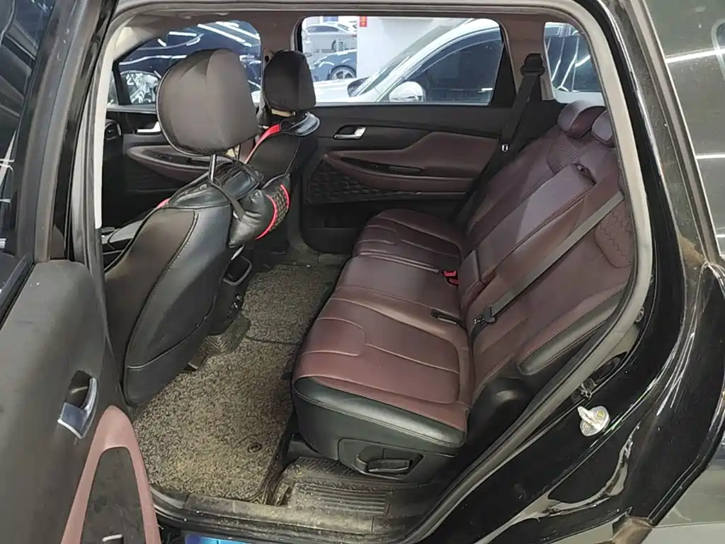 Hyundai Santa Fe — фото 17