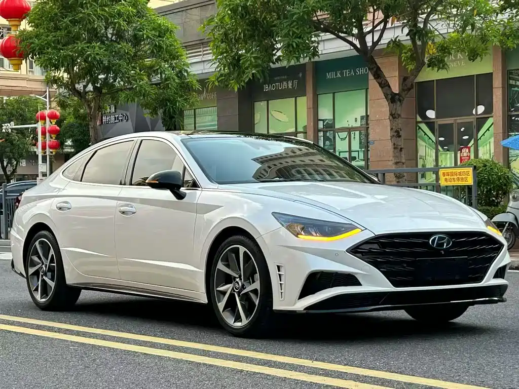 Hyundai Sonata — фото 3