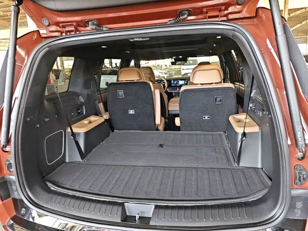 Hyundai Santa Fe — фото 19