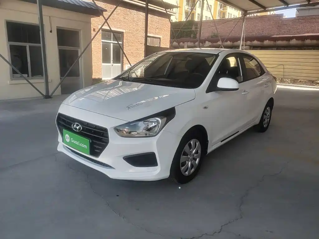 Hyundai Verna — фото 2
