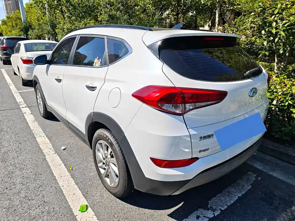 Hyundai Tucson — фото 5