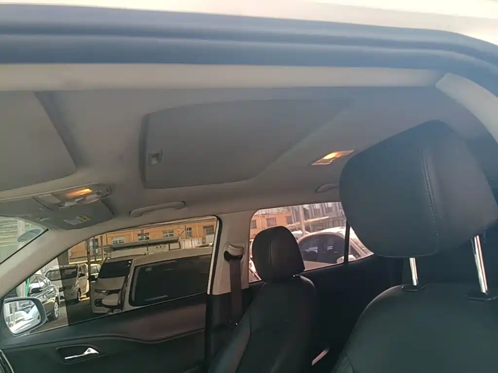 Hyundai ix35 — фото 18