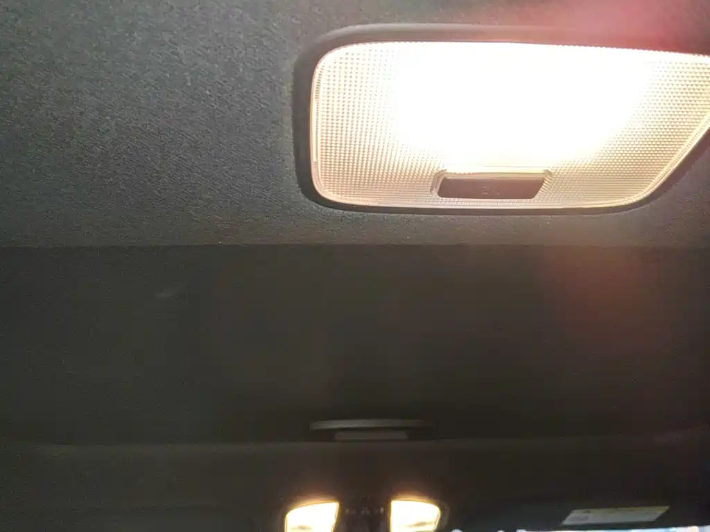 Hyundai Elantra — фото 18