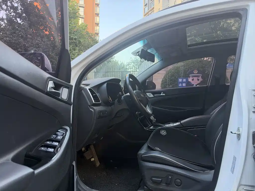 Hyundai Tucson — фото 4