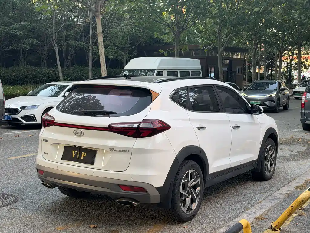 Hyundai Tucson — фото 7