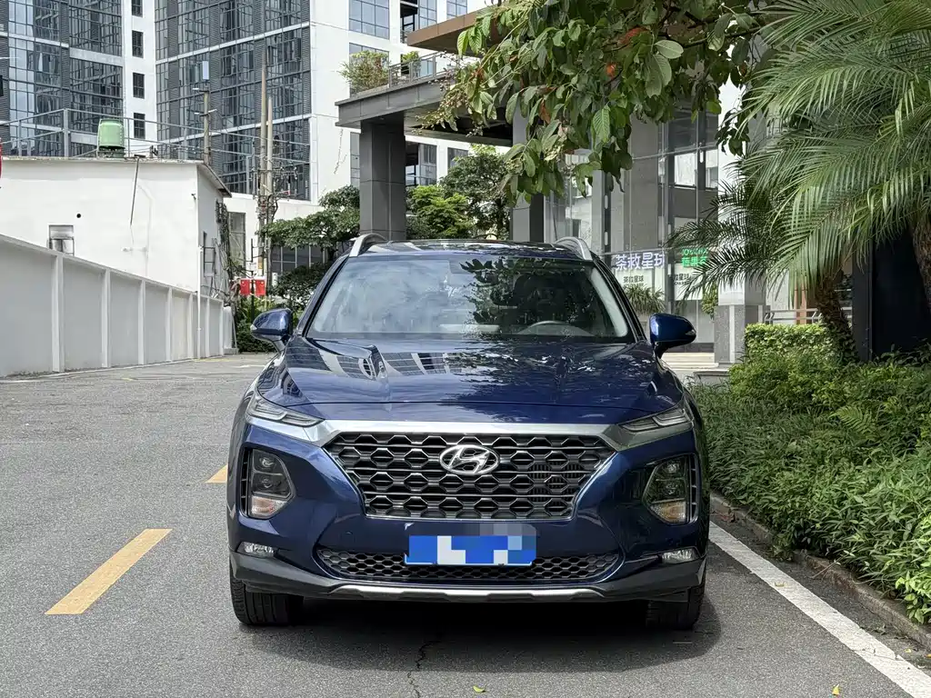 Hyundai Santa Fe — фото 2