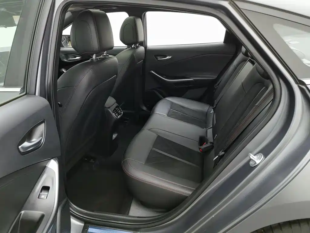 Hyundai Fista — фото 15
