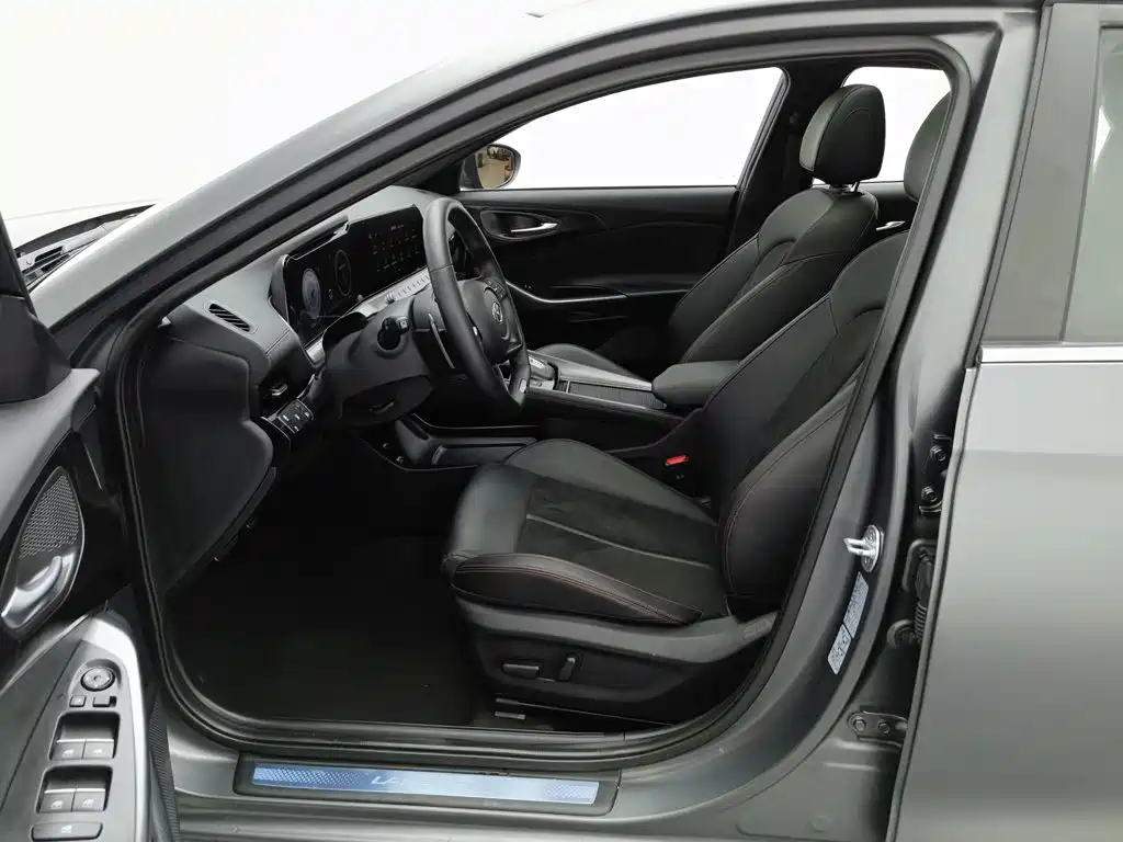 Hyundai Fista — фото 10