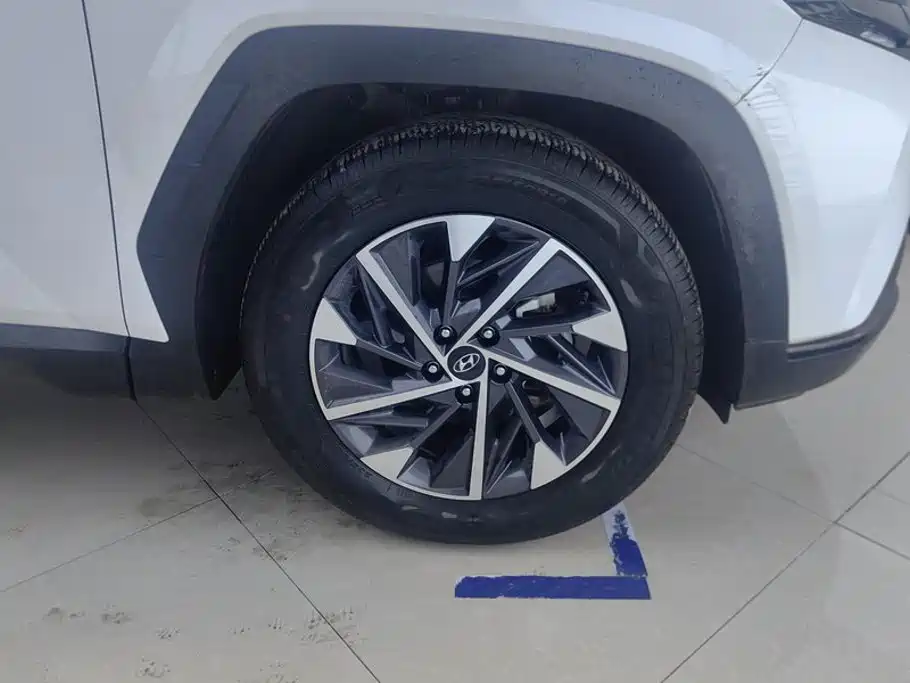 Hyundai Tucson — фото 6