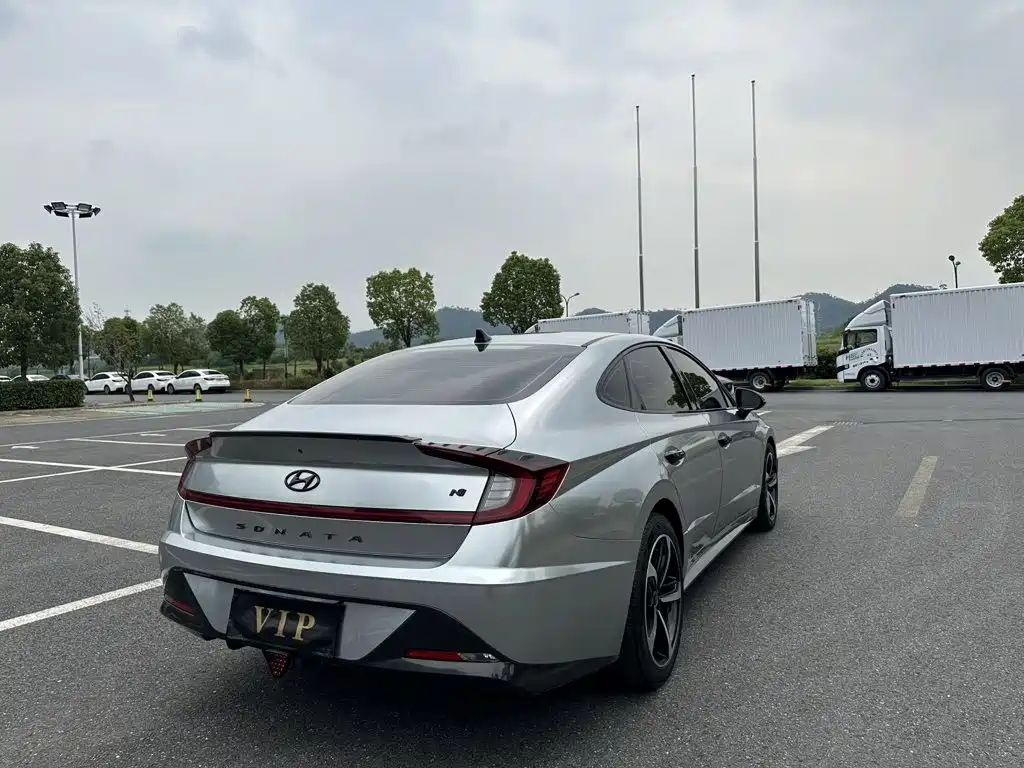 Hyundai Sonata — фото 9