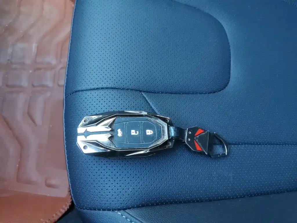 Hyundai Elantra — фото 17