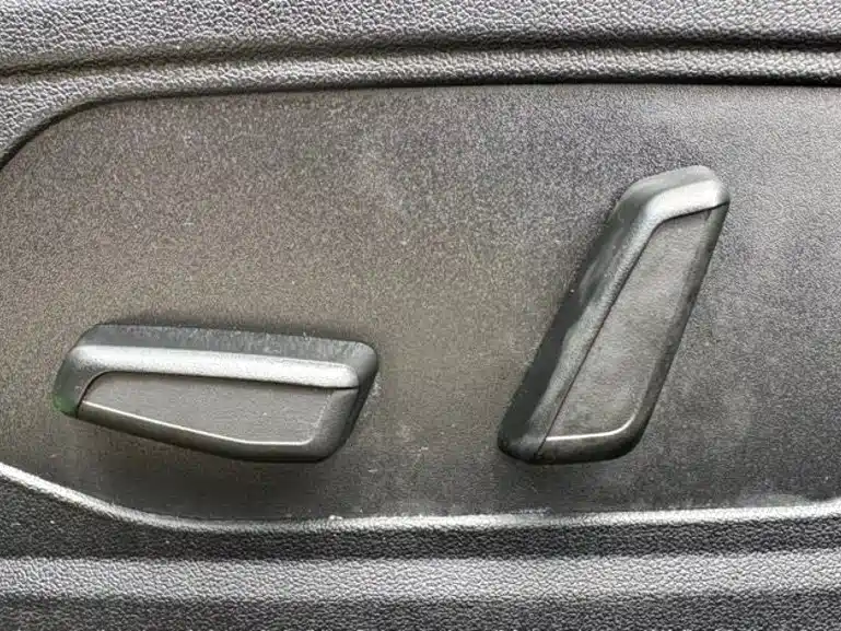 Hyundai Elantra — фото 11