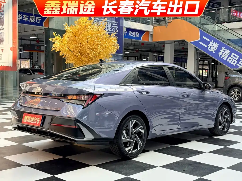 Hyundai Elantra — фото 6