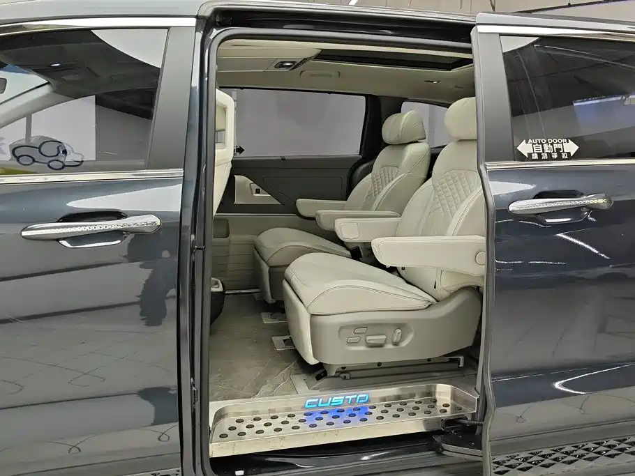 Hyundai Custo — фото 11