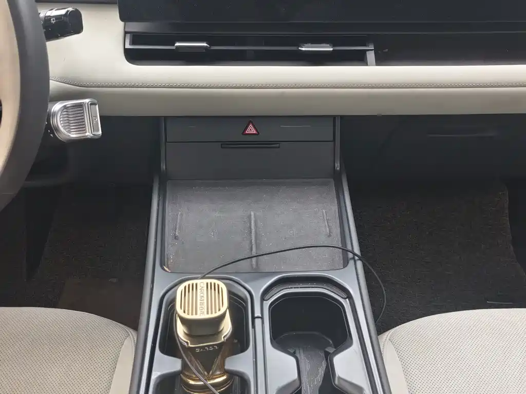 Hyundai EO — фото 13