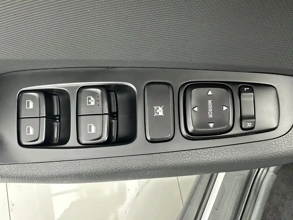 Hyundai ix35 — фото 11