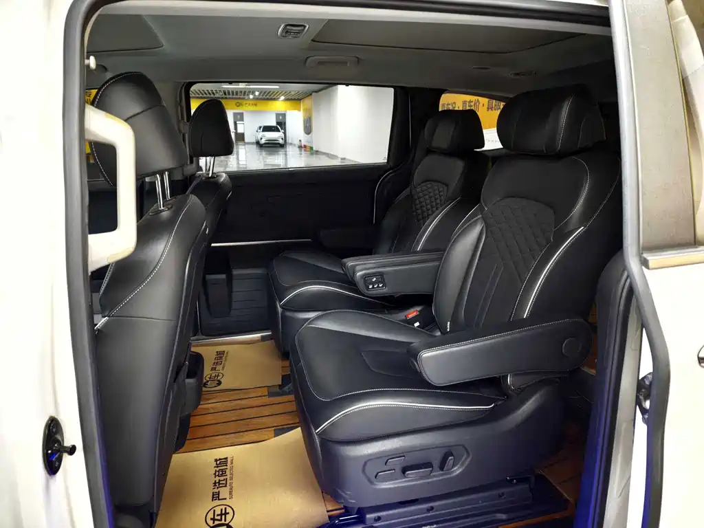 Hyundai Custo — фото 11