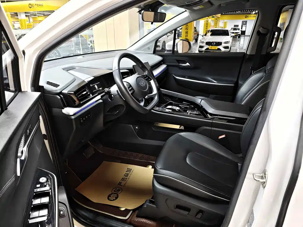 Hyundai Custo — фото 10