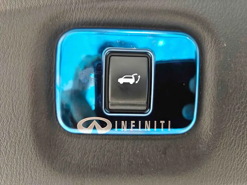 Infiniti QX60 (Import) — фото 20