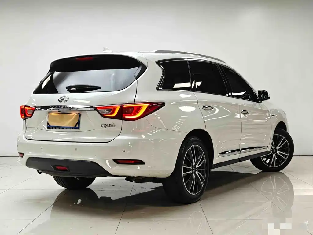 Infiniti QX60 (Import) — фото 23