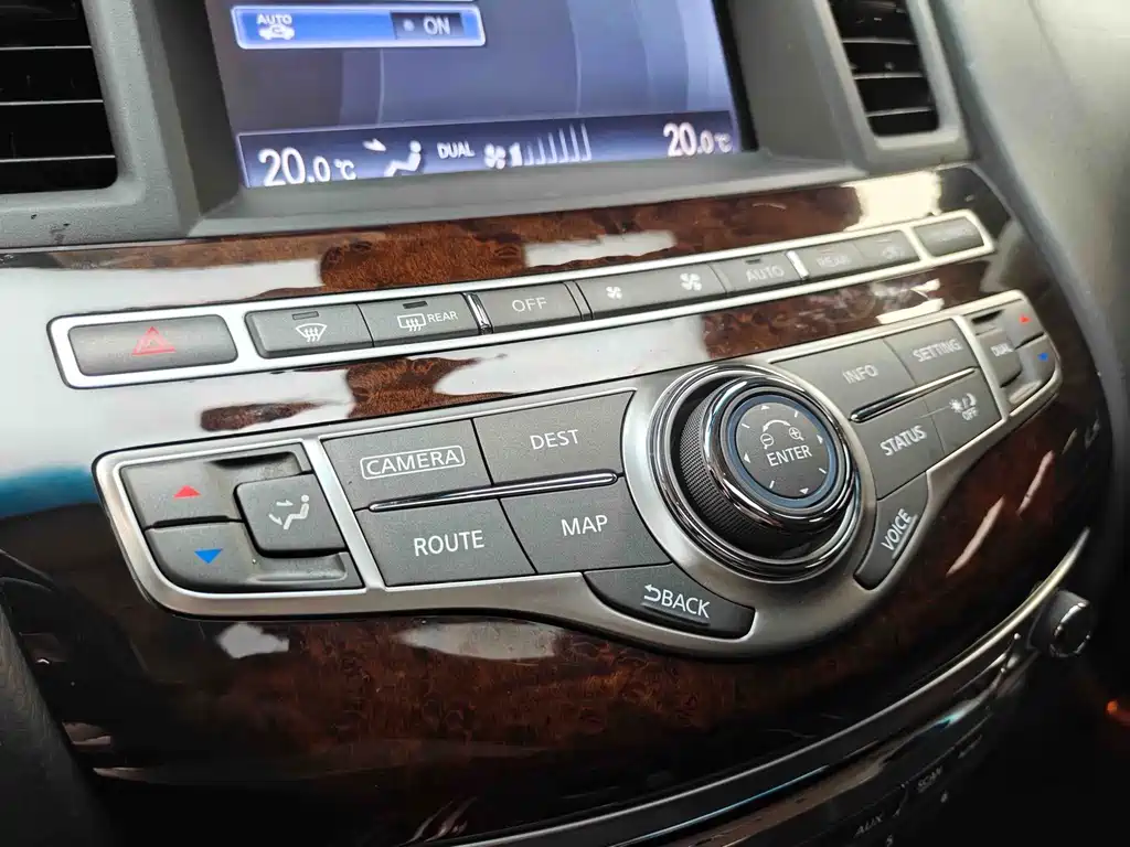 Infiniti QX60 (Import) — фото 10