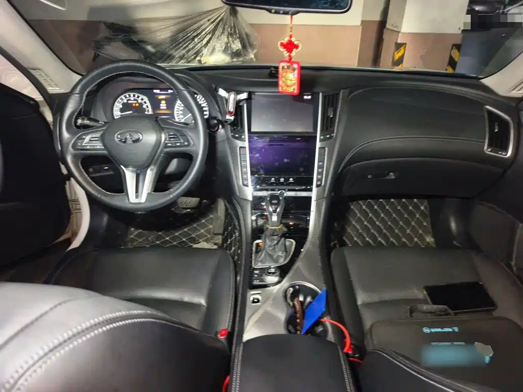 Infiniti Q50L — фото 10