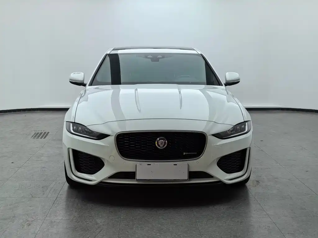 Jaguar XEL — фото 2