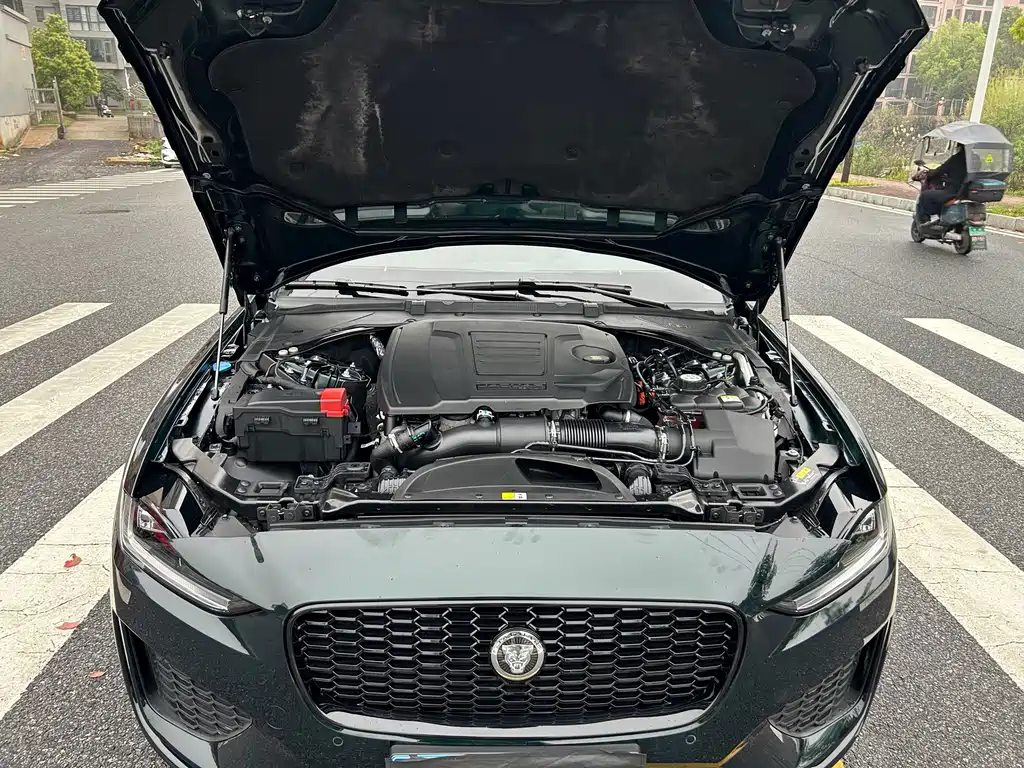 Jaguar XEL — фото 10